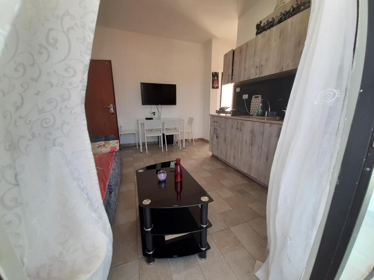 Nice Suite Nahariyya Nahariya Exteriör bild
