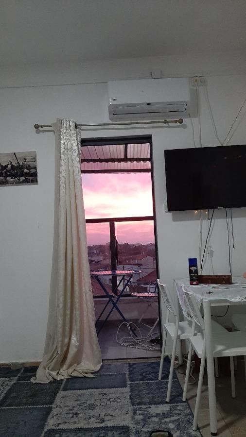 Nice Suite Nahariyya Nahariya Exteriör bild