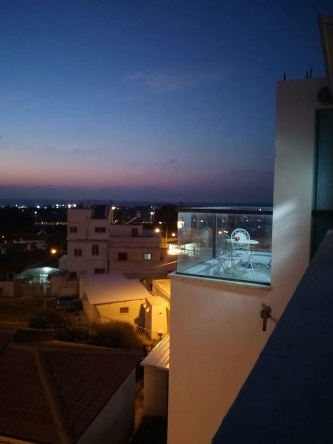 Nice Suite Nahariyya Nahariya Exteriör bild