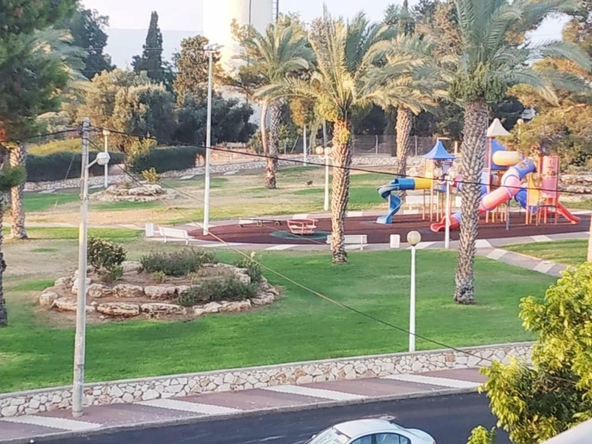 Nice Suite Nahariyya Nahariya Exteriör bild